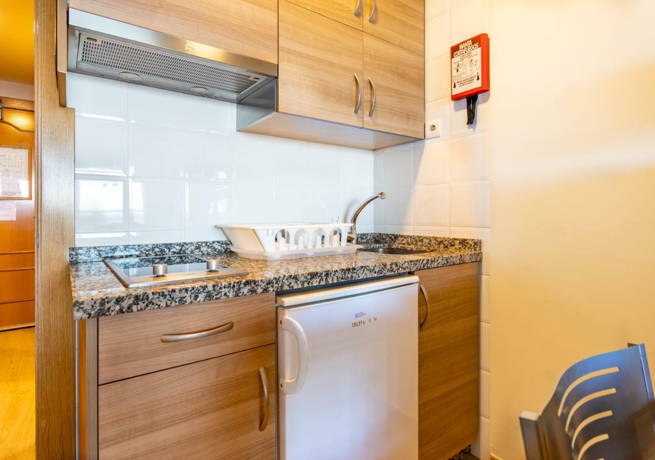 Stellamar - Paseo Maritimo Фуeнхирола Екстериор снимка